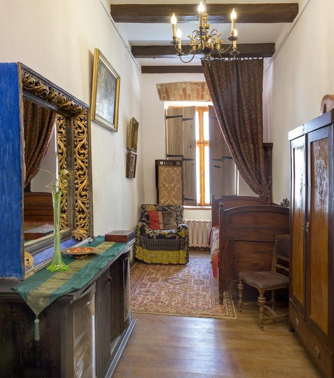 Art & House Apartment Lviv Bagian luar foto